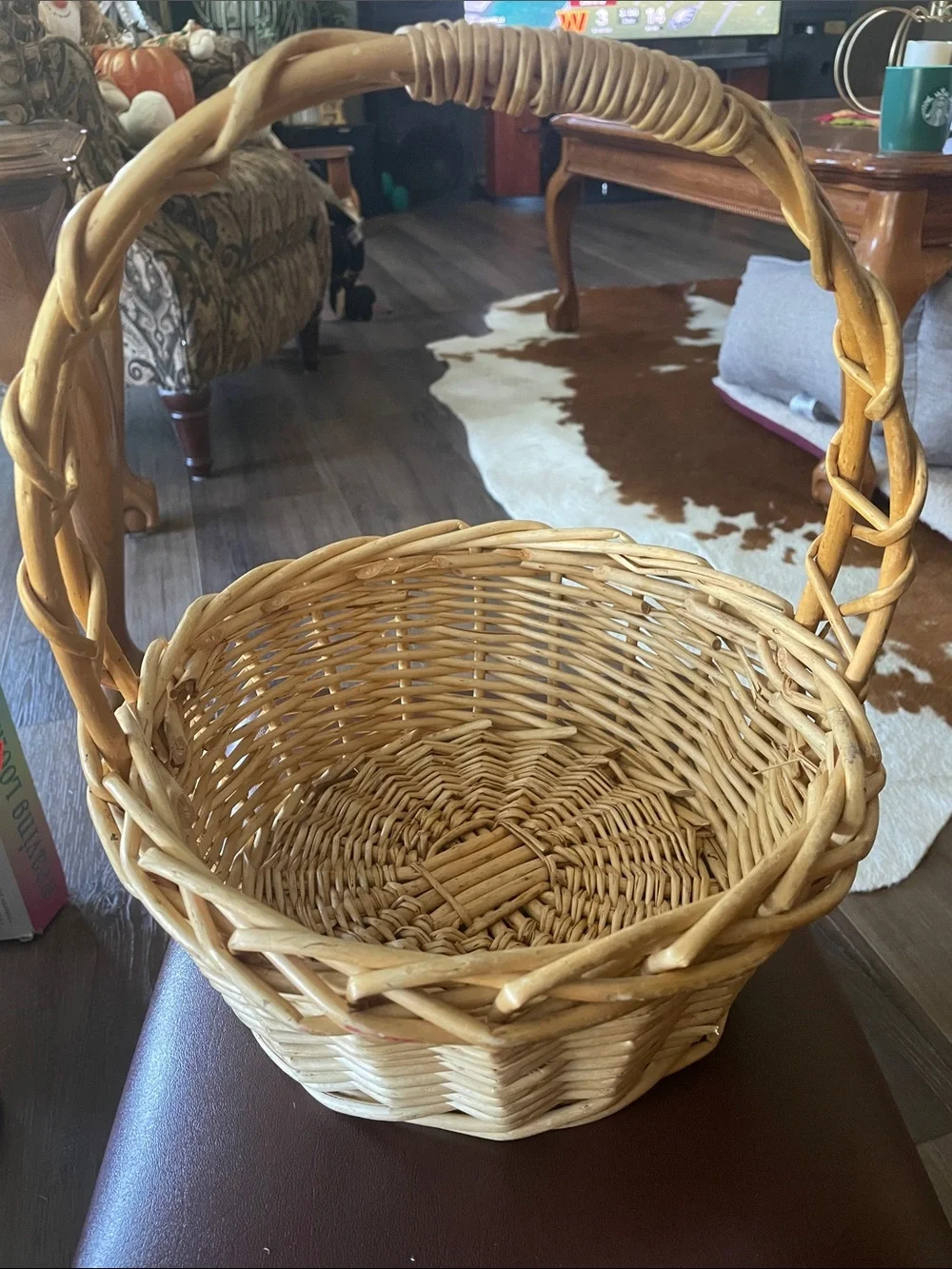 VTG Wicker Gathering Basket with Handle